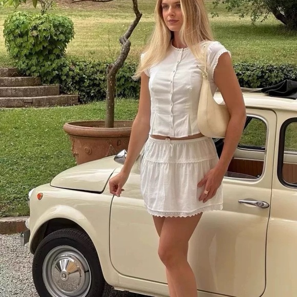 Reformation Valetta Two Piece In White, brand new, never worn, no flaws. - Picture 7 of 16